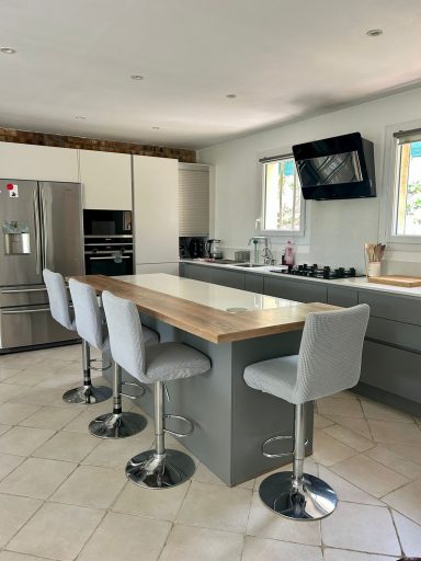 Cuisine toute équipée